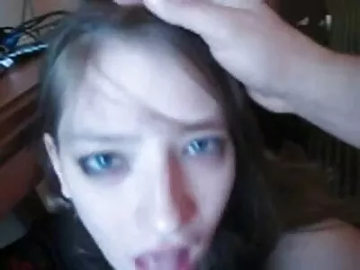ٹیٹو والی عورت بار میں بھاڑ میں گئی۔