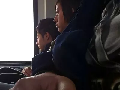 بھاڑ میں جاؤ لڑکیوں کیلی کارٹر اور نینا ایلے RUB pussies اور ایک شرٹ کے ساتھ شرارتی کھیلتے ہیں