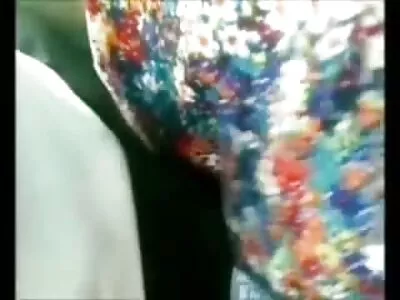 اپنی گرل فرینڈ حاصل کرتا ہے۔